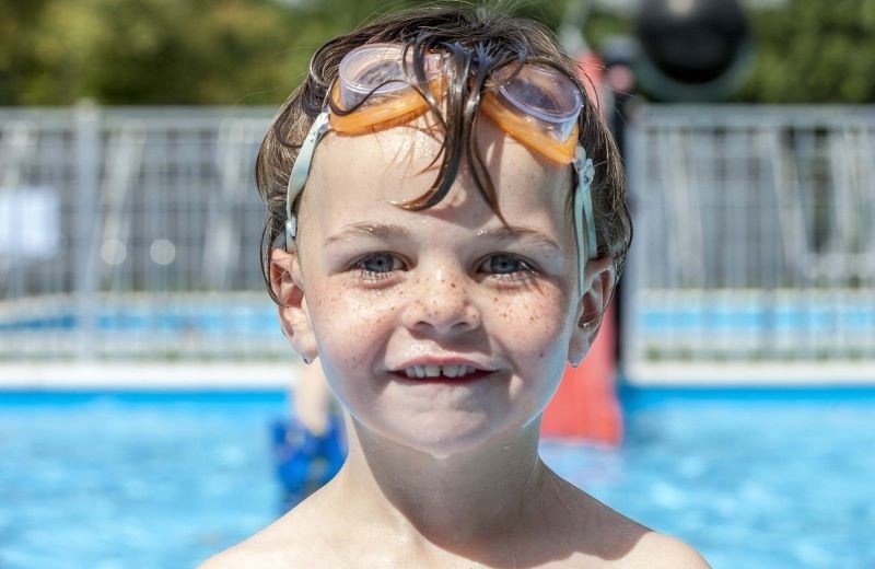 Spa&szlig; im Ferienpark Holland mit Schwimmbad